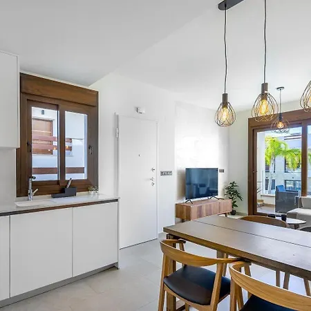 Balcones - Apartamento *